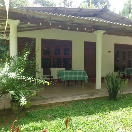 Green Valley Home Stay Talpe Exterior photo