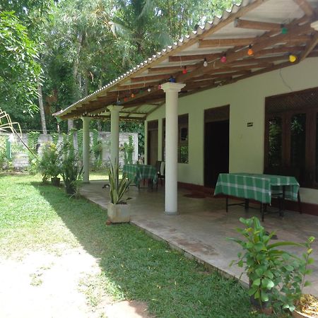 Green Valley Home Stay Talpe Exterior photo