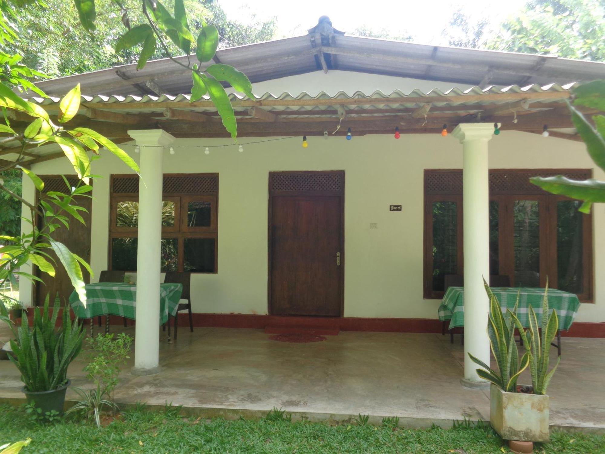 Green Valley Home Stay Talpe Exterior photo